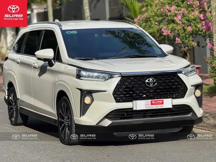 Toyota Veloz Cross 2024 photo 3