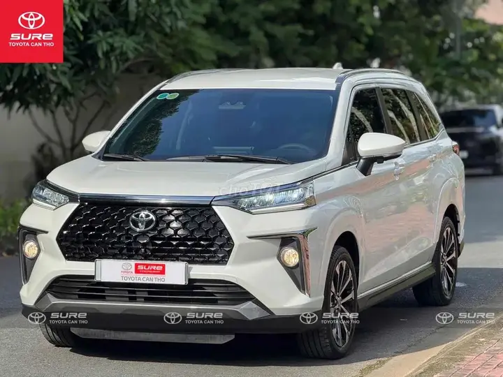Toyota Veloz Cross