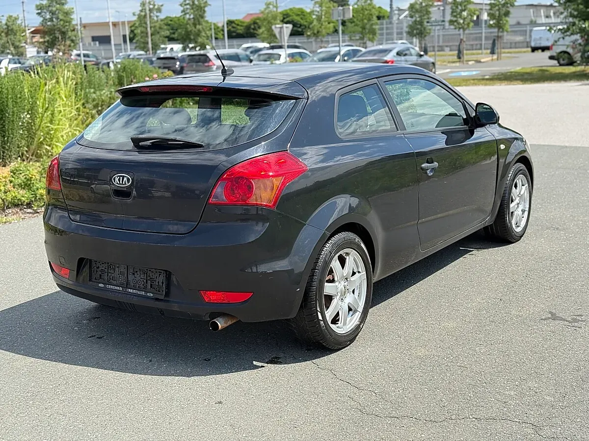 Kia Ceed 2008 photo 3