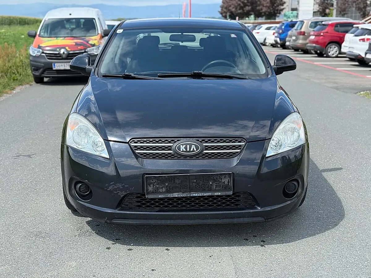 Kia Ceed 2008 photo 2