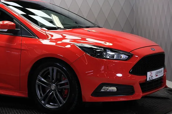Ford Focus 2016 photo 4