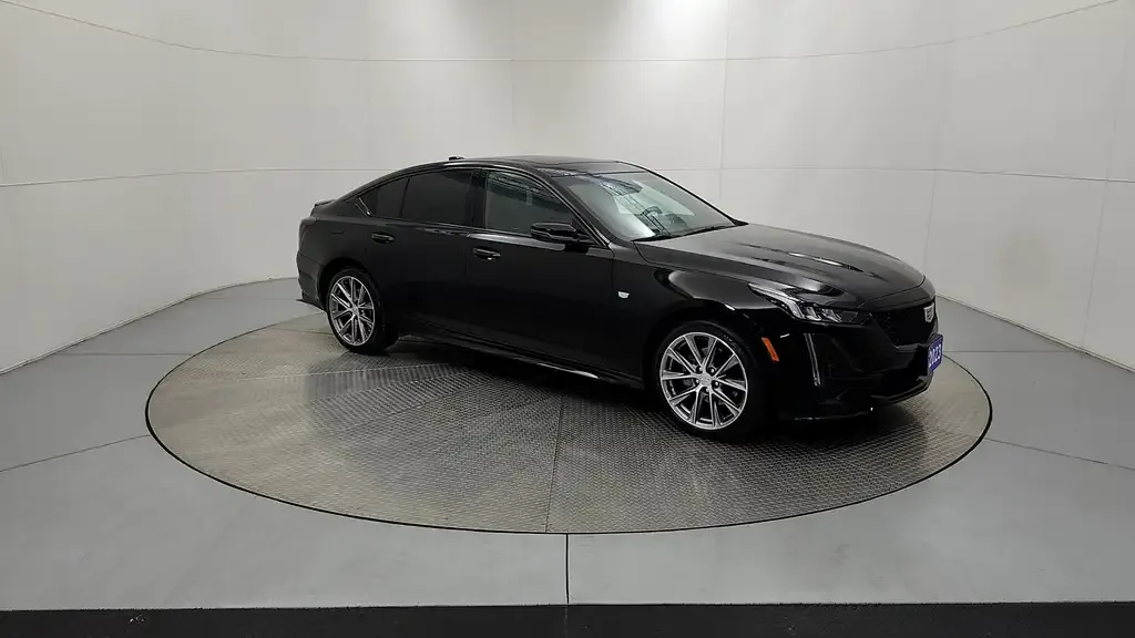 Cadillac Ct5 2023 photo 2