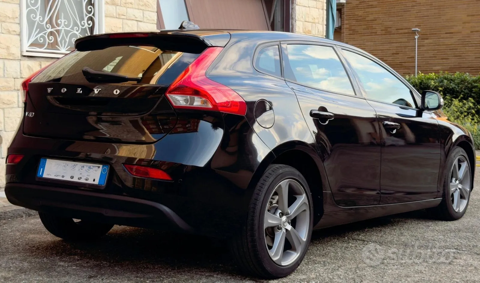 Volvo V40 2018 photo 2