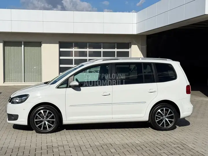 Volkswagen Touran 2014 photo 3