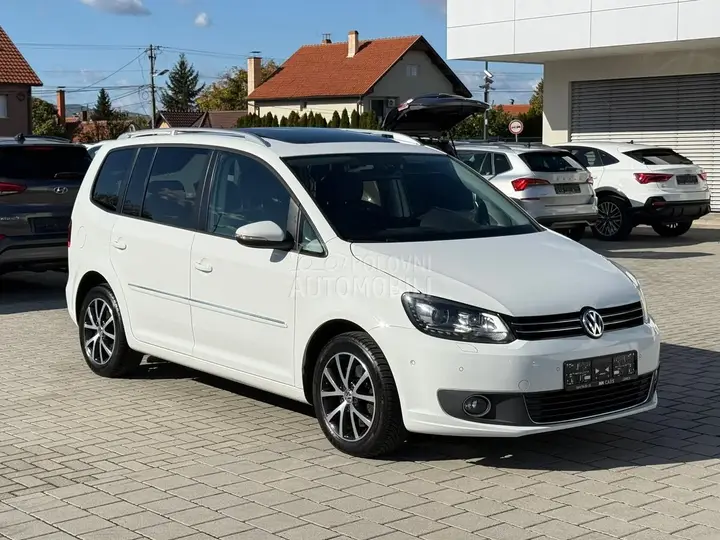 Volkswagen Touran 2014 photo 4