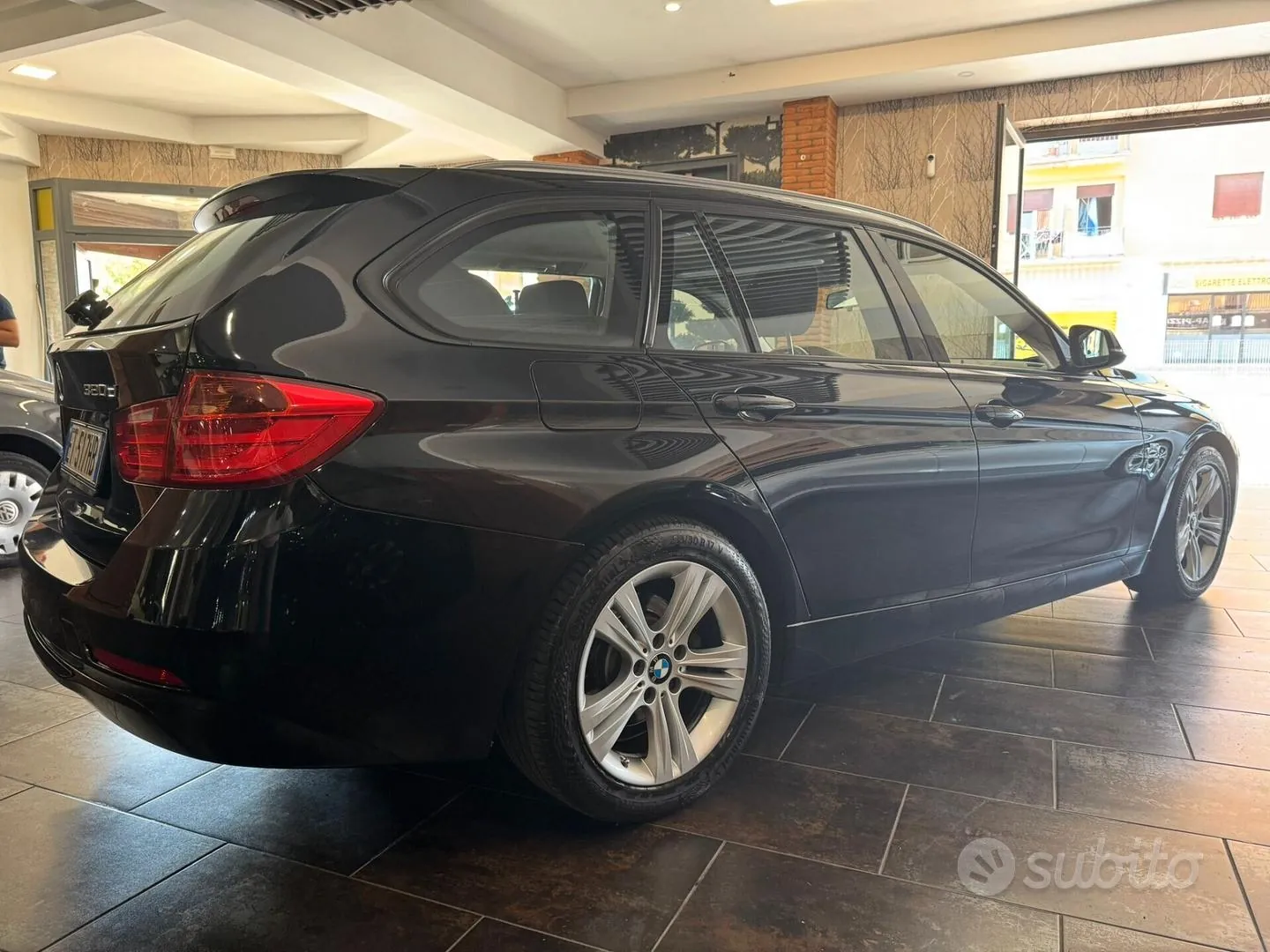 BMW 320 2013 photo 4