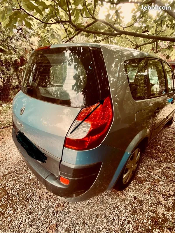 Renault Grand Scenic 2007 photo 2