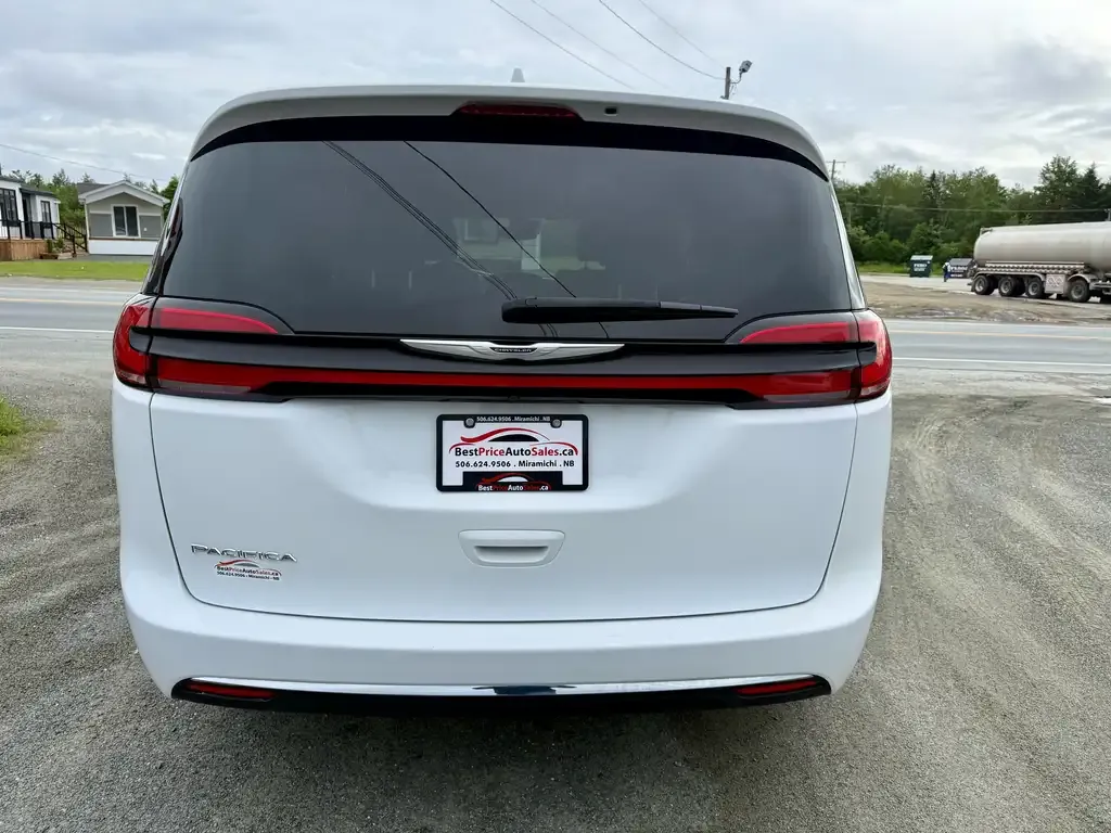 Chrysler Pacifica 2022 photo 4