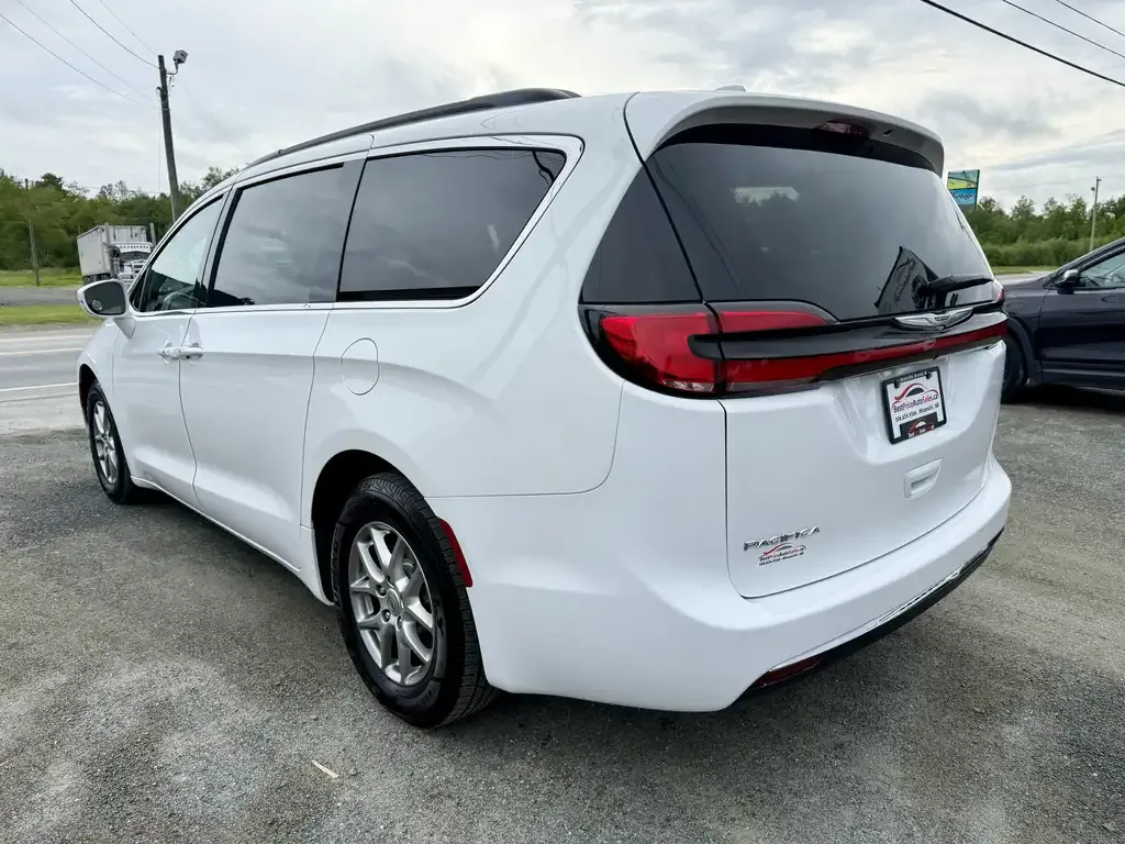Chrysler Pacifica 2022 photo 5
