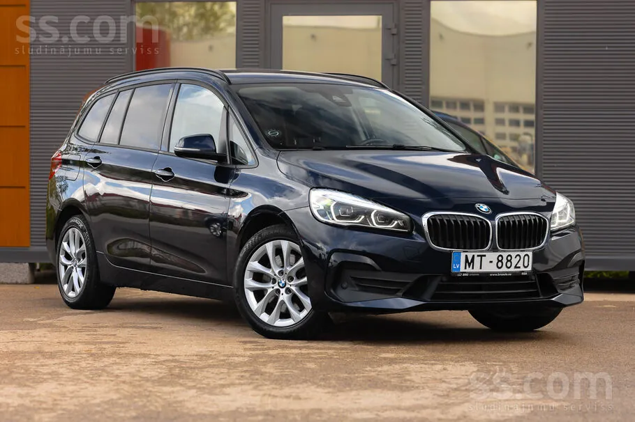 BMW 220