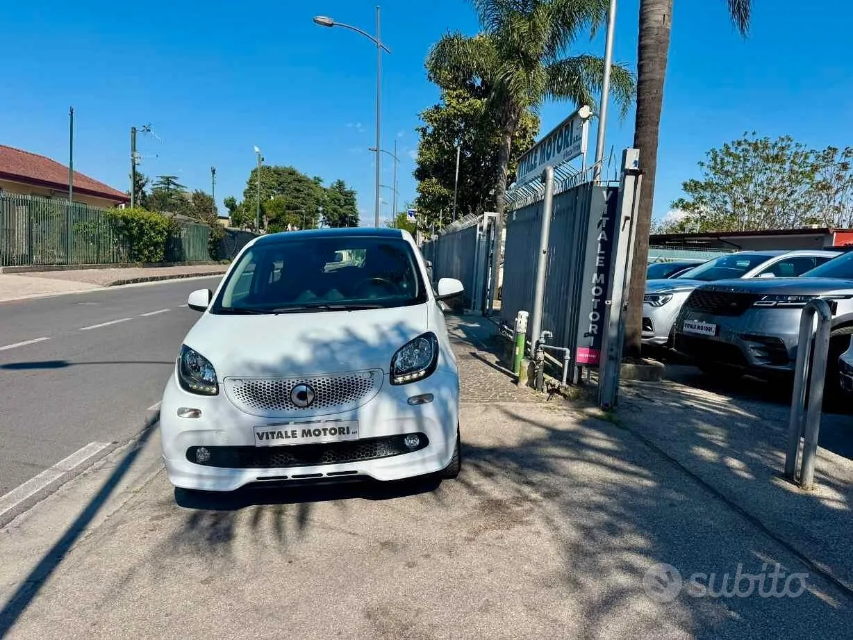 Smart Forfour 2019 photo 2