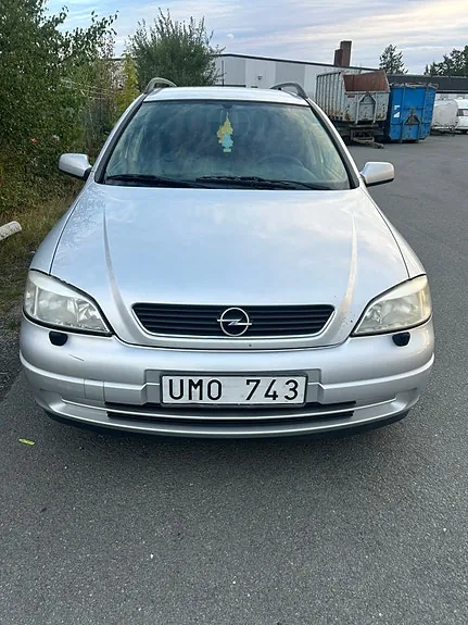 Opel Astra 2004 photo 2