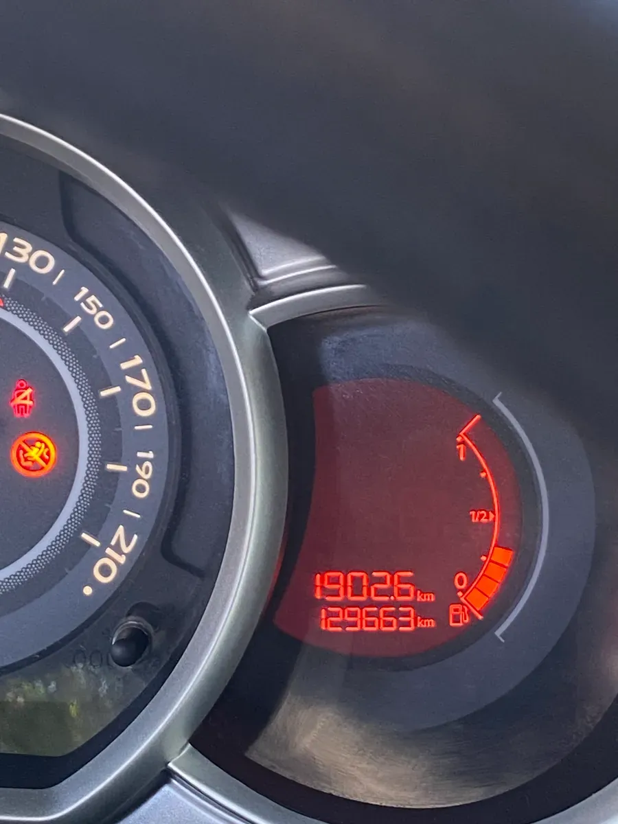 Citroen C3 2011 photo 2
