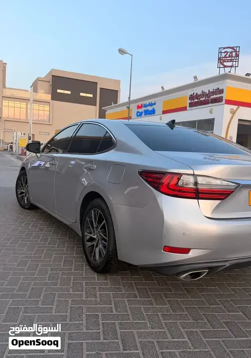 Lexus Es 350 2017 photo 2
