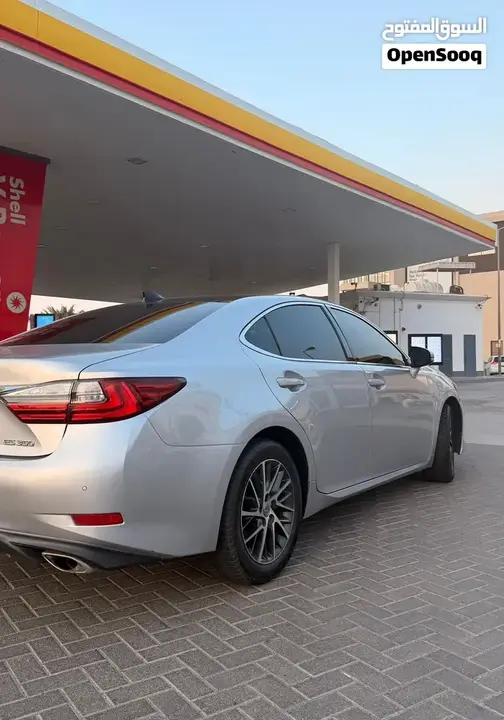 Lexus Es 350 2017 photo 3