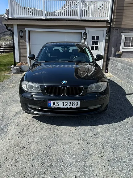 BMW 116D 2011 photo 2