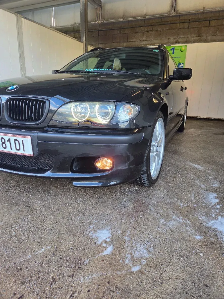 BMW 3 Series 2003 photo 2