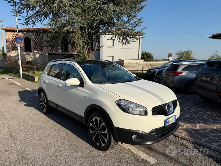 Nissan Qashqai 2011 photo 3