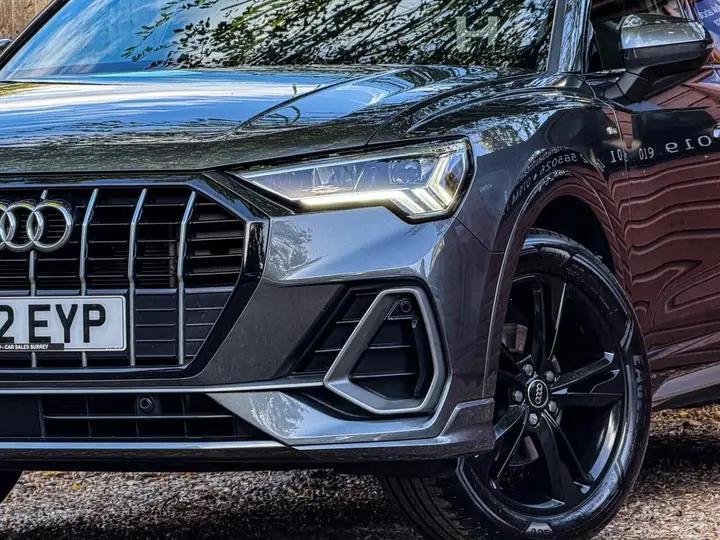Audi Q3 2022 photo 5