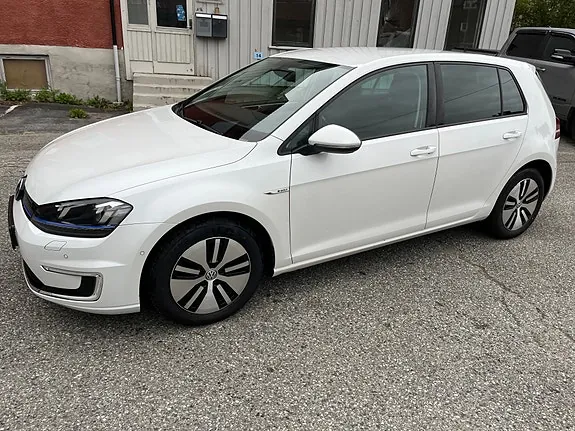 Volkswagen E-Golf 2016 photo 3