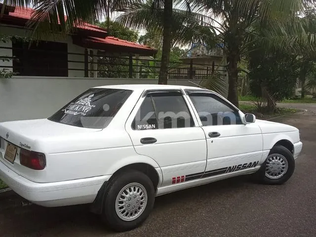 Nissan Sunny 1993 photo 5