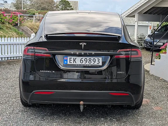 Tesla Model X 2017 photo 5