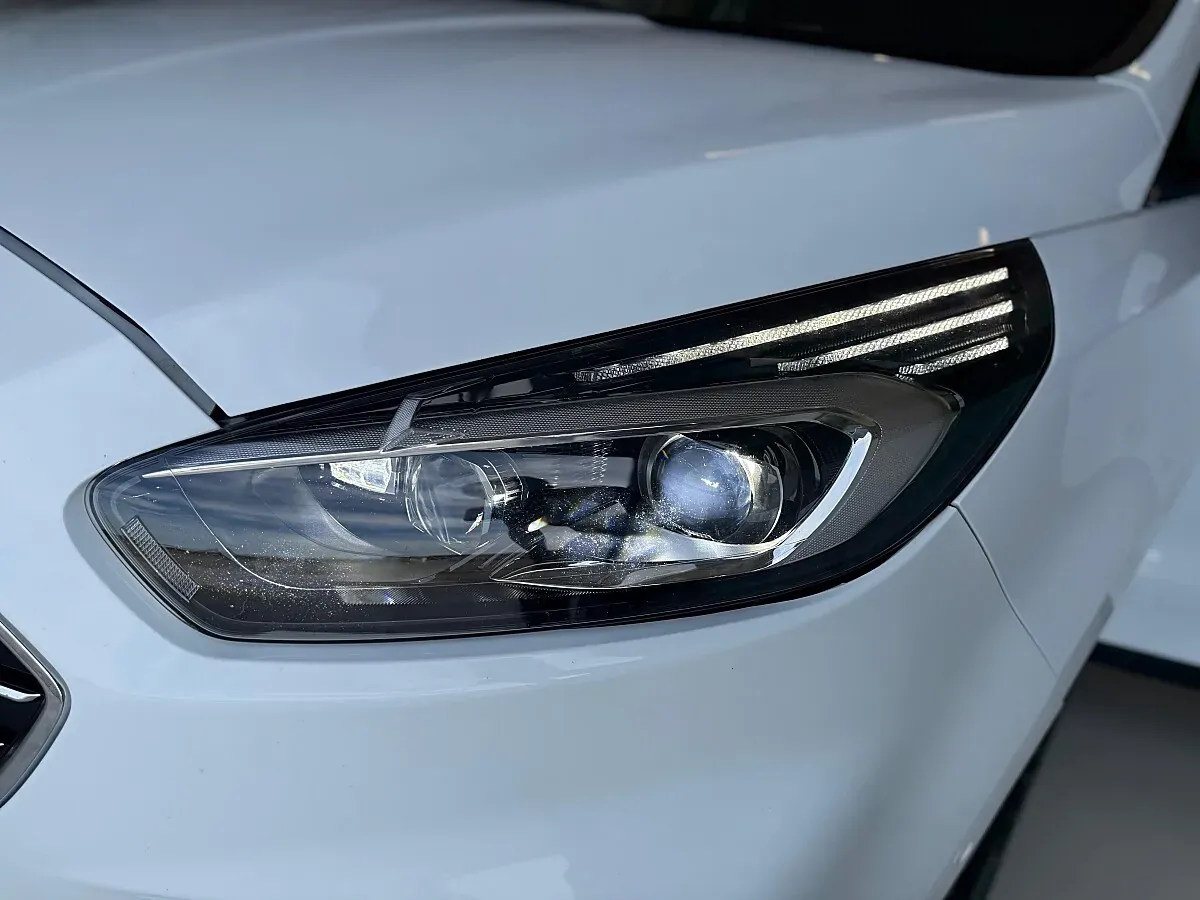 Ford Galaxy 2022 photo 3
