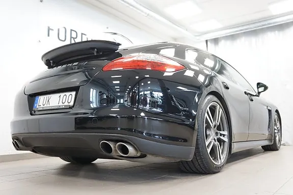Porsche Panamera S 2012 photo 4