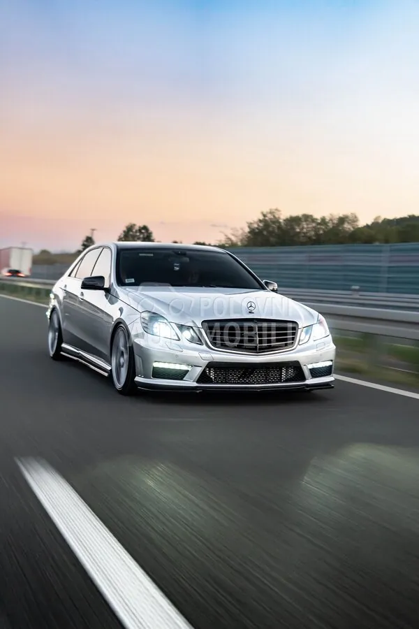 Mercedes-Benz E 220