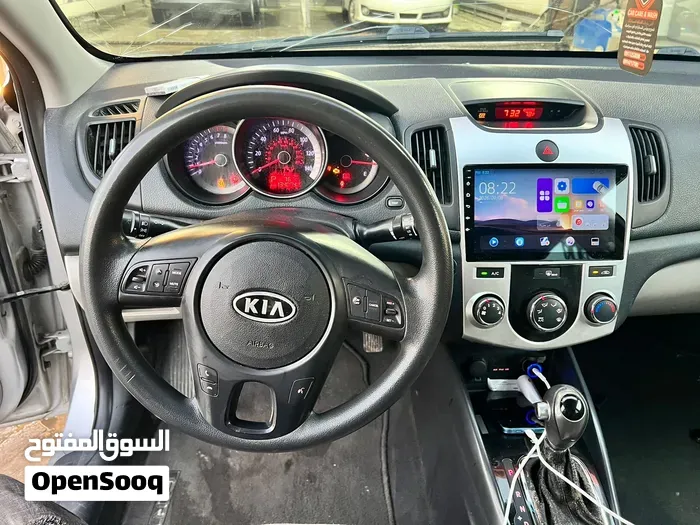 Kia Forte 2012 photo 3