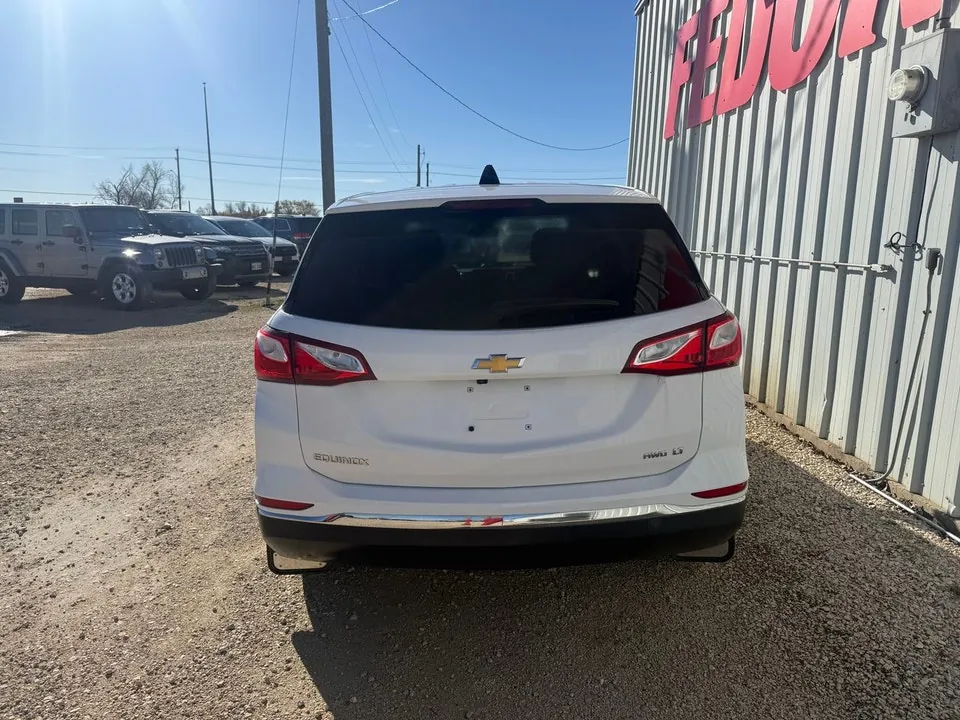 Chevrolet Equinox 2021 photo 3