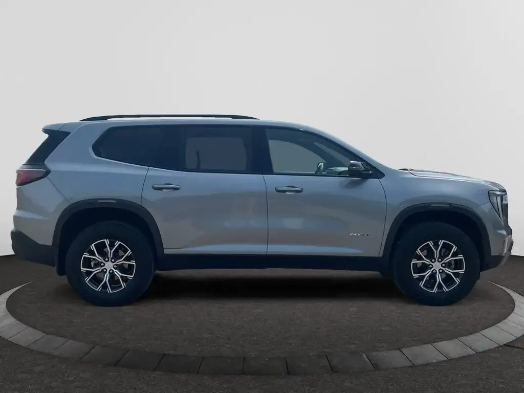 GMC Acadia 2026 photo 3