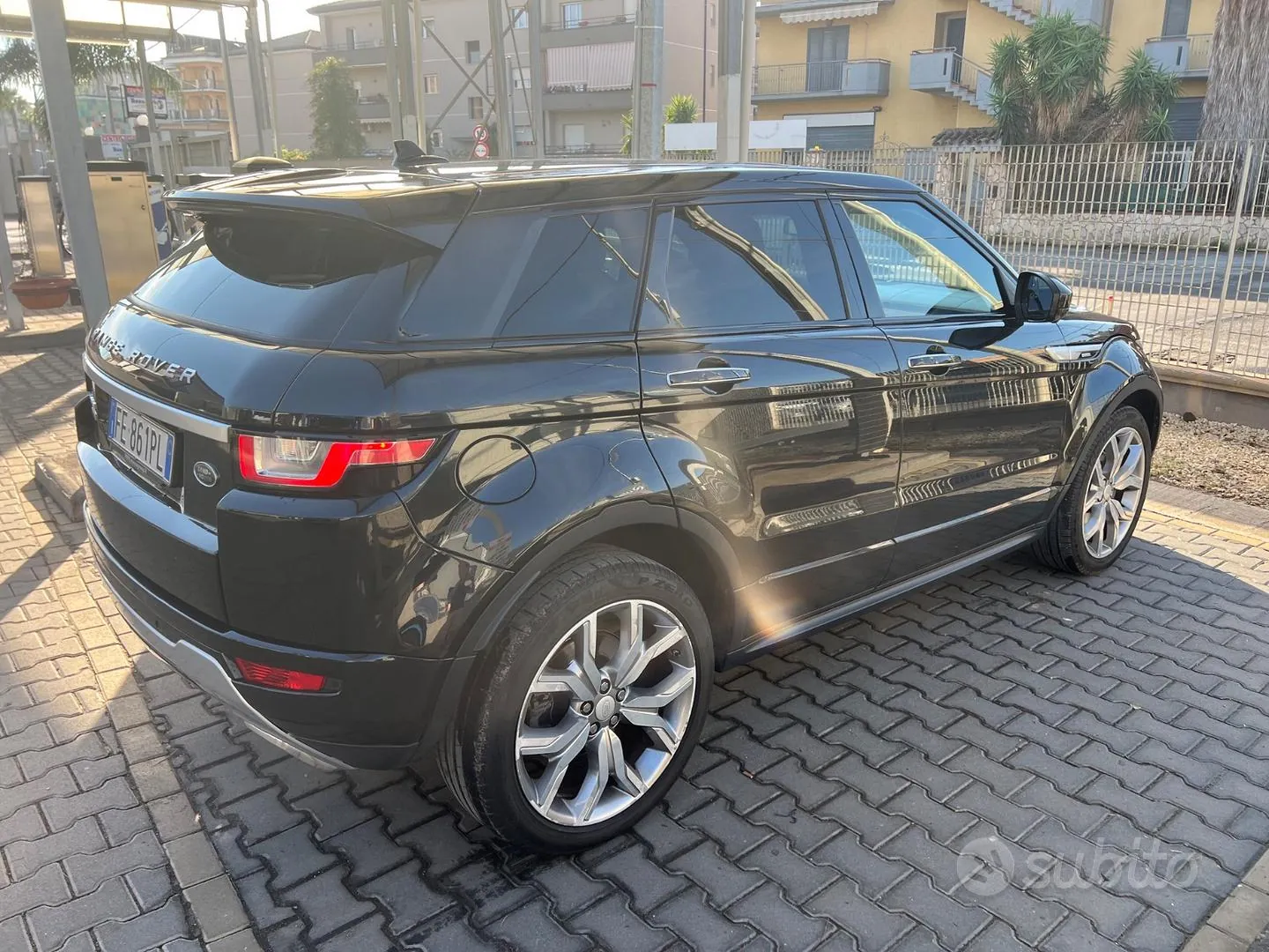 Land Rover Evoque 2016 photo 3