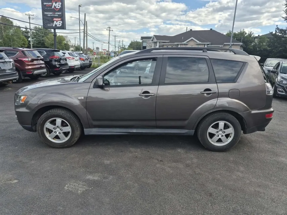 Mitsubishi Outlander 2010 photo 2