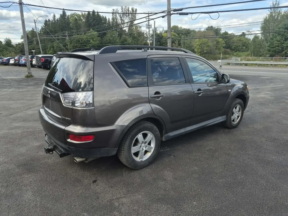 Mitsubishi Outlander 2010 photo 5