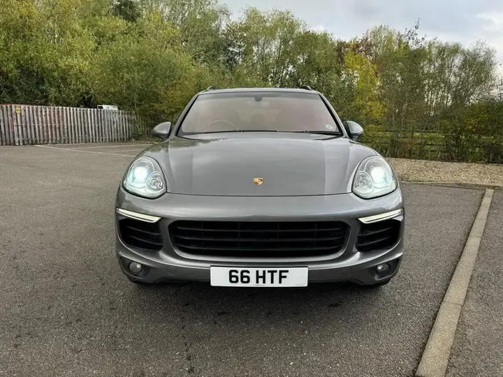 Porsche Cayenne 2016 photo 2