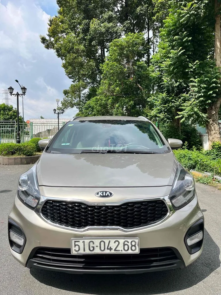 Kia Rondo 2018 photo 4