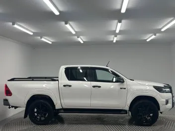 Toyota Hilux 2021 photo 3