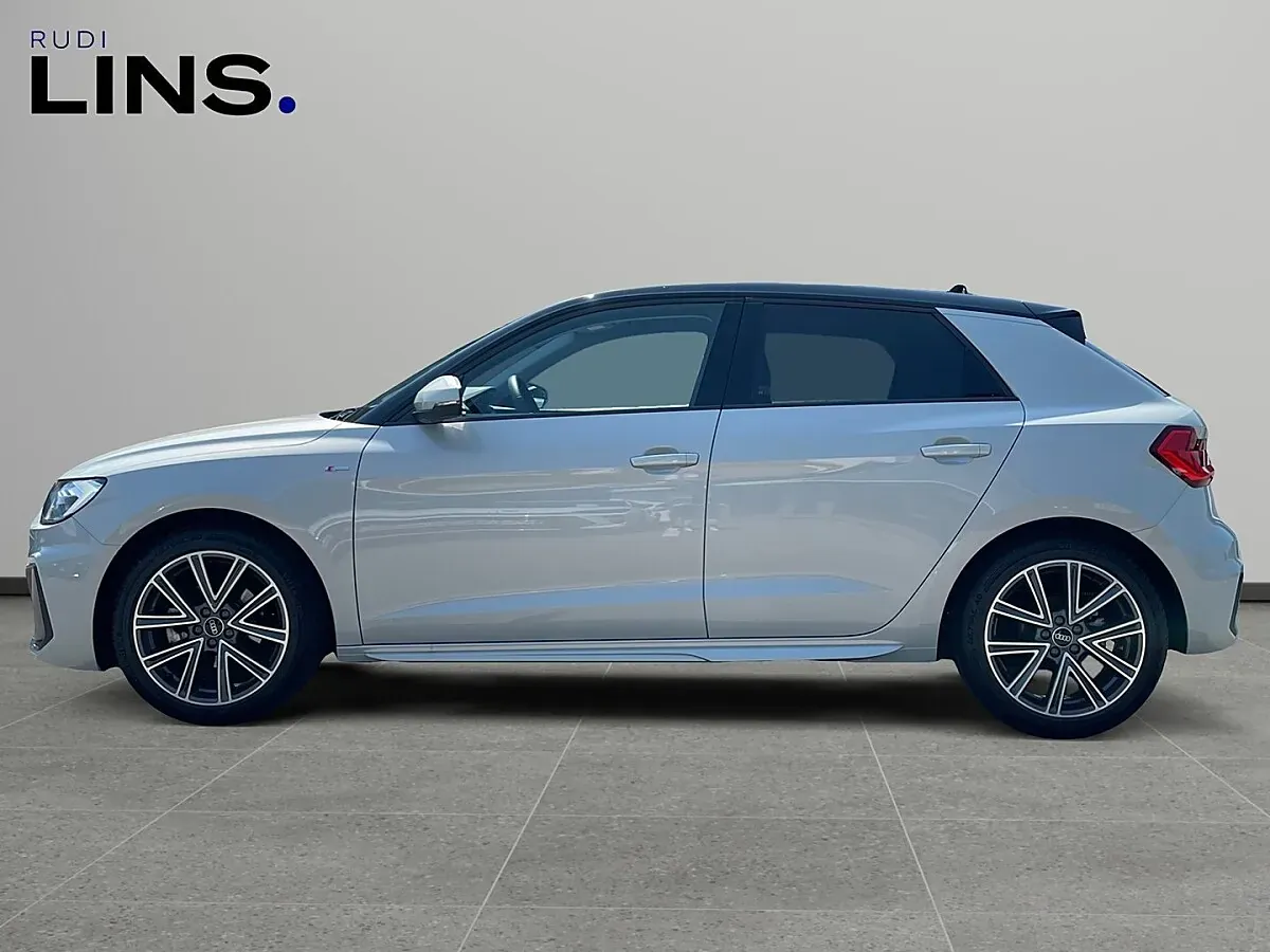 Audi A1 2025 photo 2