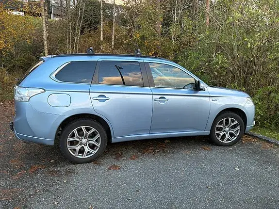 Mitsubishi Outlander 2014 photo 4