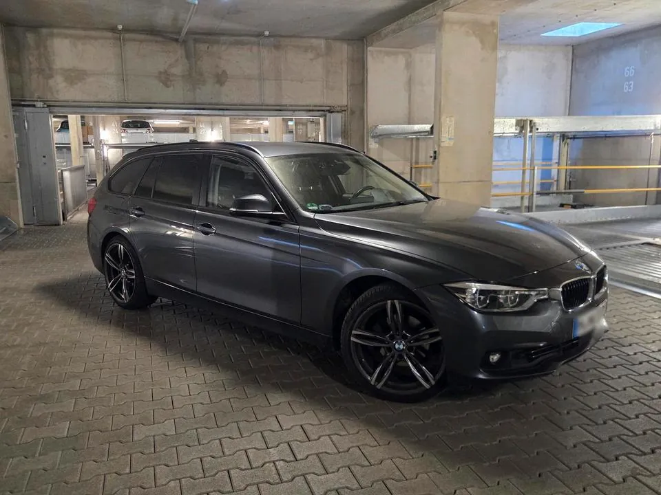 BMW 320I