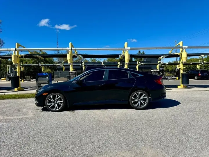 Honda Civic 2020 photo 3