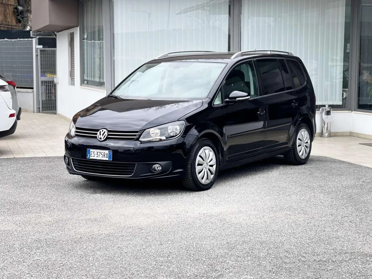 Volkswagen Touran 2013 photo 3