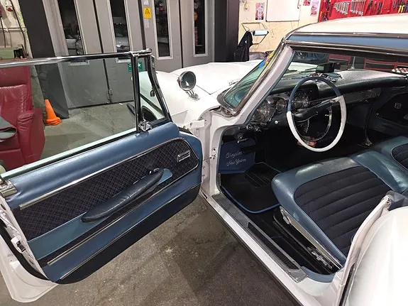 Chrysler New Yorker 1959 photo 2