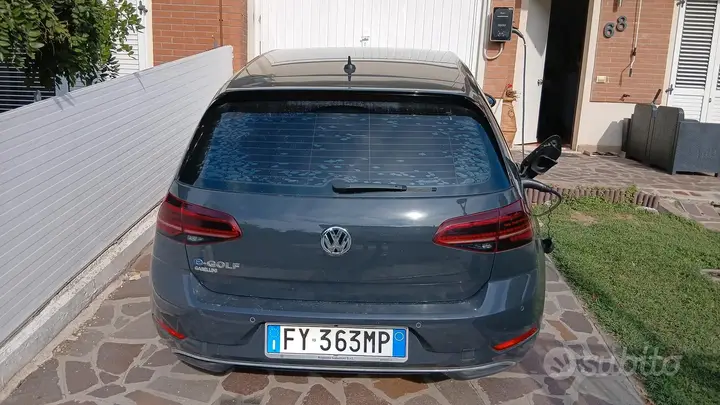 Volkswagen Golf 2020 photo 2