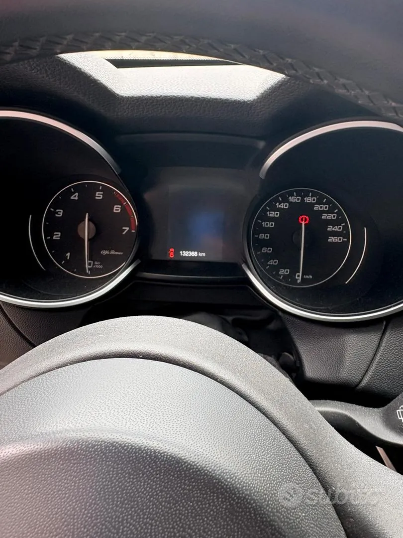 Alfa Romeo Stelvio 2019 photo 2