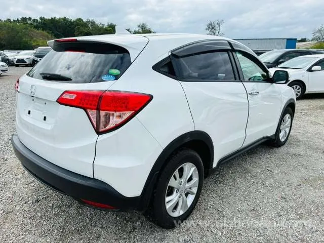 Honda Vezel 2015 photo 4