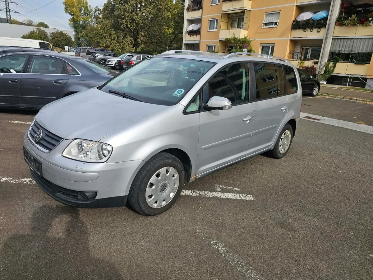 Volkswagen Touran 2005 photo 3