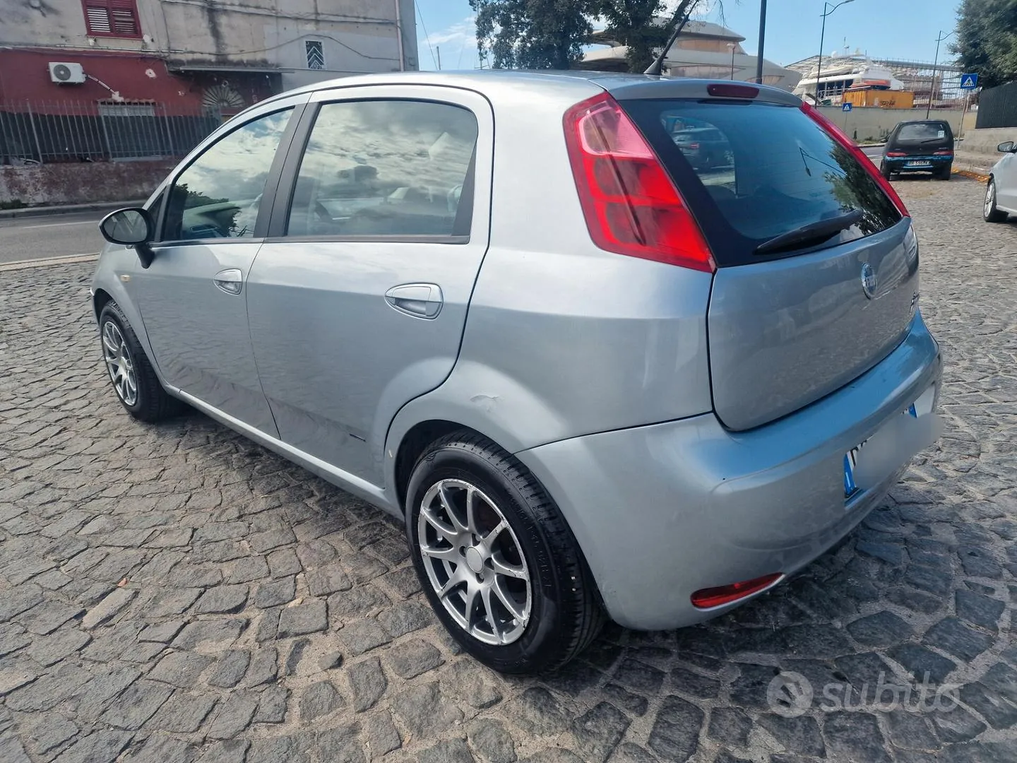 Fiat Grande Punto 2006 photo 4