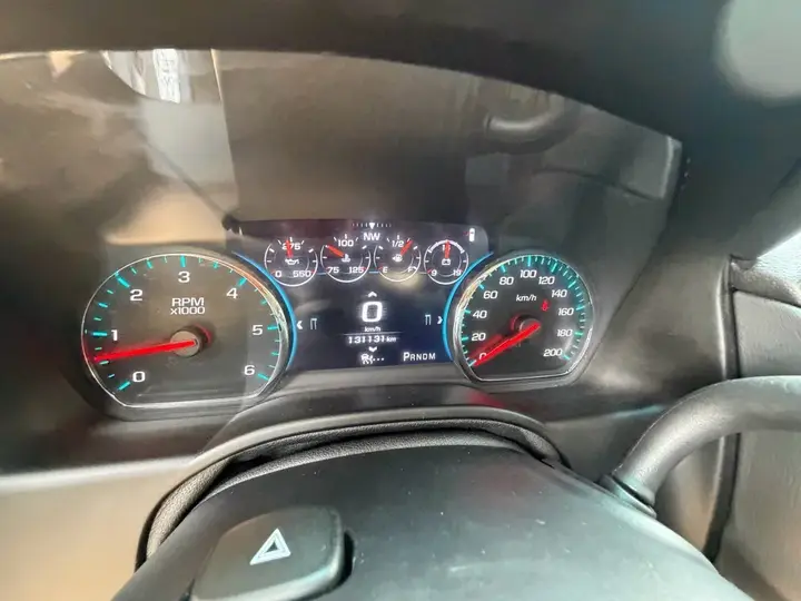 Chevrolet Suburban 2016 photo 5
